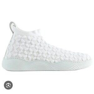 Alaia Knit Sneaker "EUC"